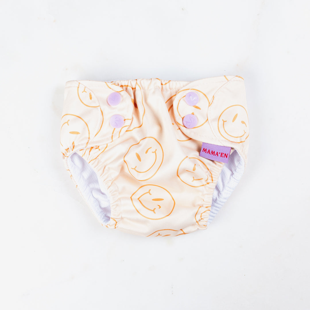 the MAMA'EN swim diaper in smiley design